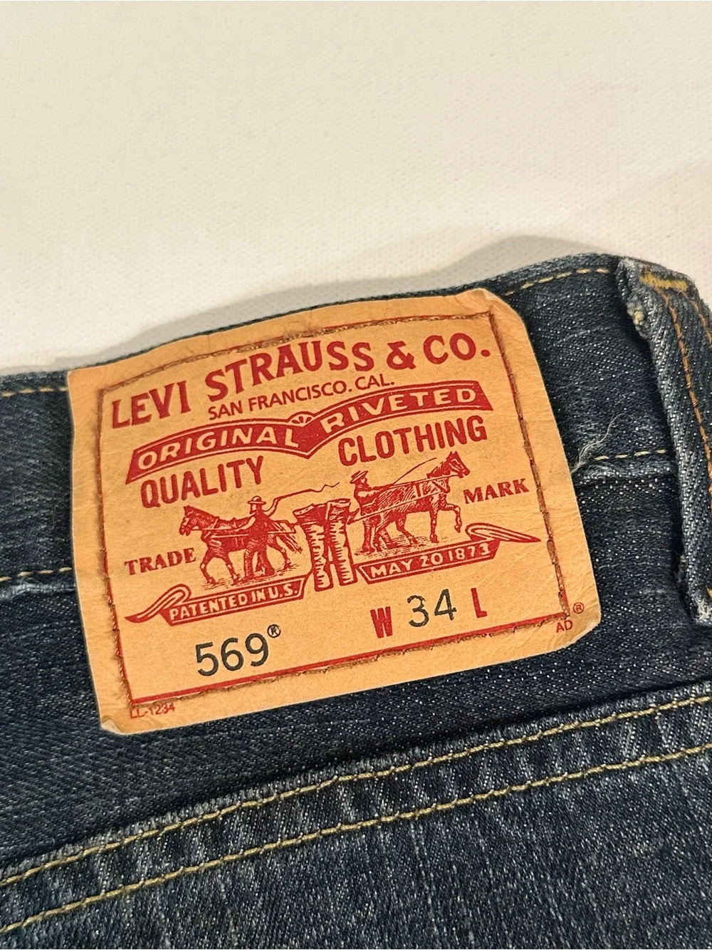 Y2K - LEVI STRAUSS & CO - LOOSE FIT - DENIM SHORTS